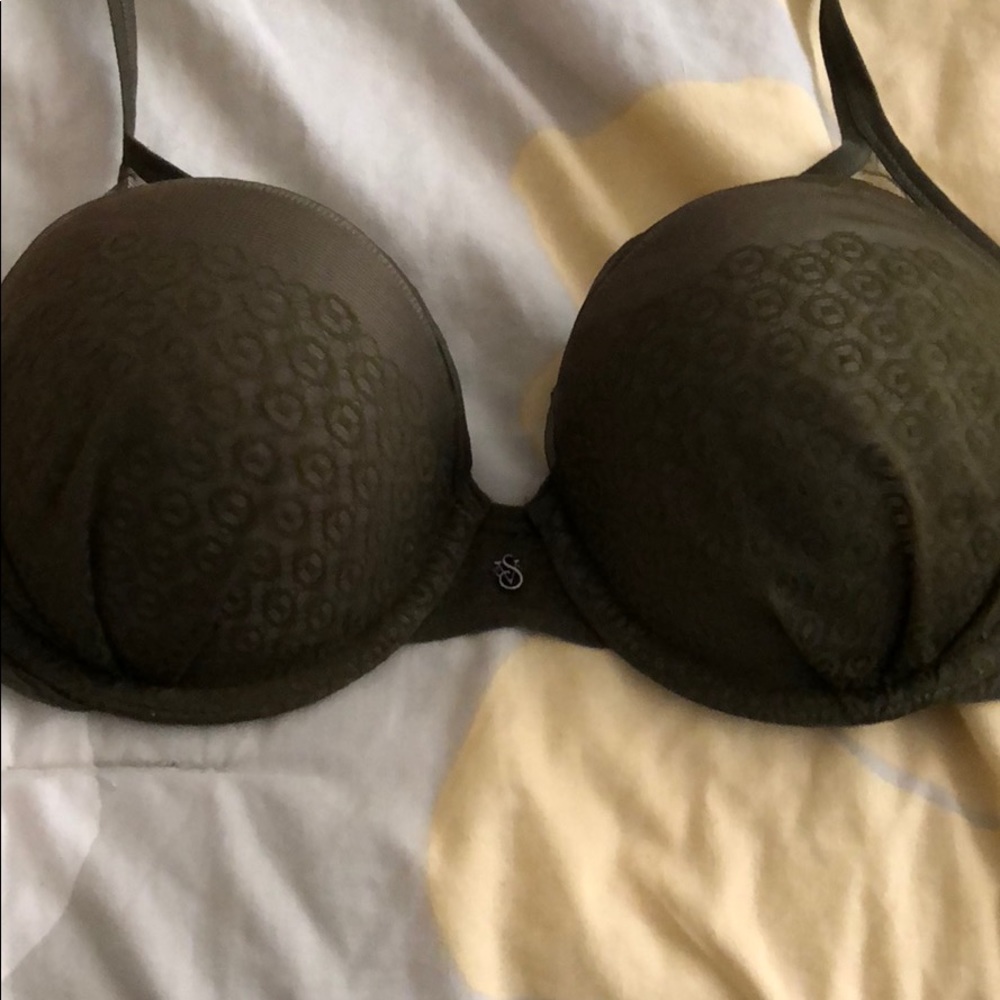 Fabulous by Victoria’s Secret lined Demi